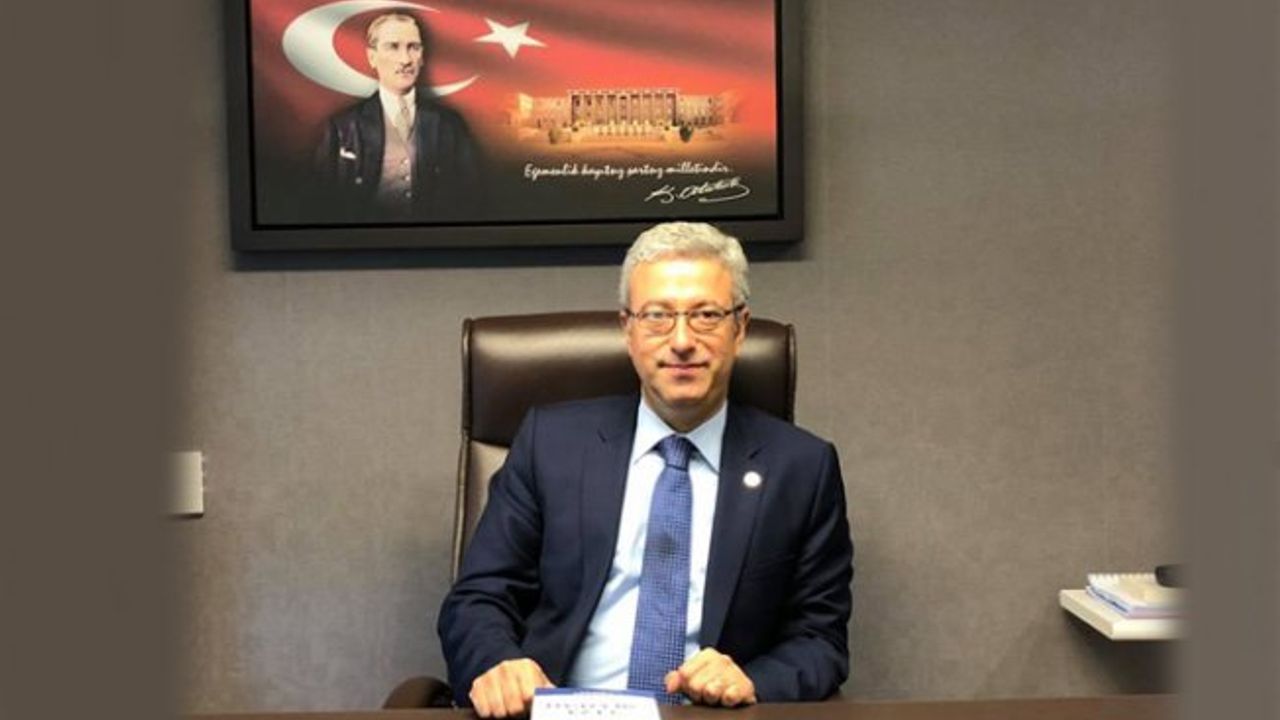 CHP Mersin Milletvekili Av. Alpay ANTMEN: 'Türkiye'nin en büyük sorunu demokrasidir'