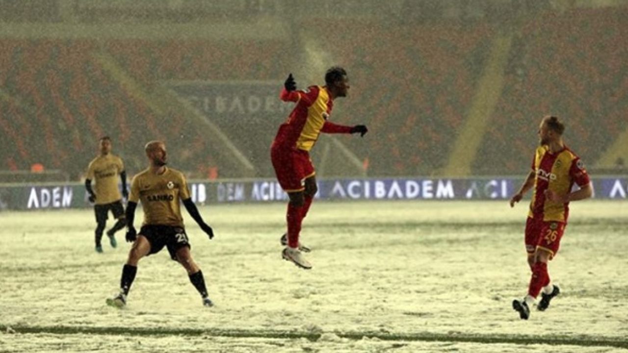 Son dakika | Gaziantep FK - Yeni Malatyaspor maçı yoğun kar nedeniyle ertelendi