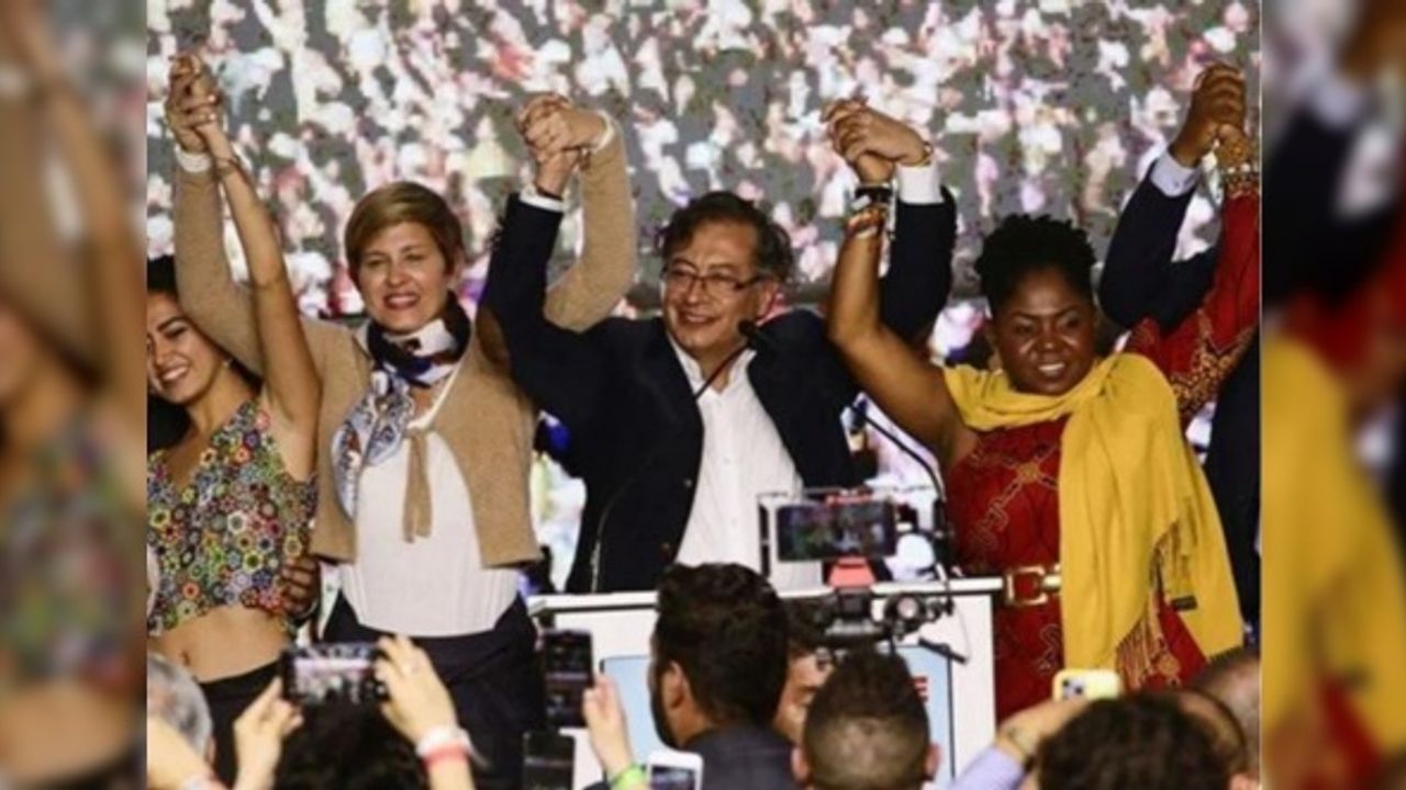 Kolombiya’nın yeni devlet başkanı, sol ittifakın adayı Gustavo Petro oldu