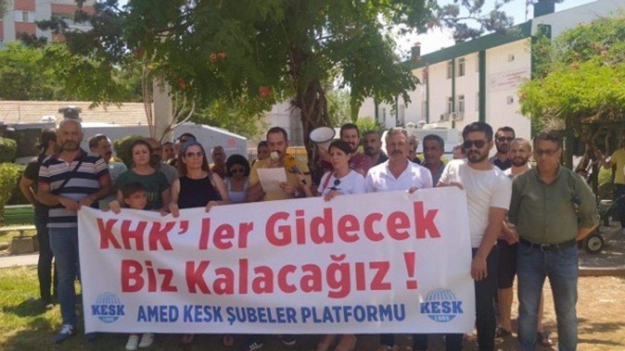 Diyarbakır'da  4 Eğitim Sen üyesi açığa alındı