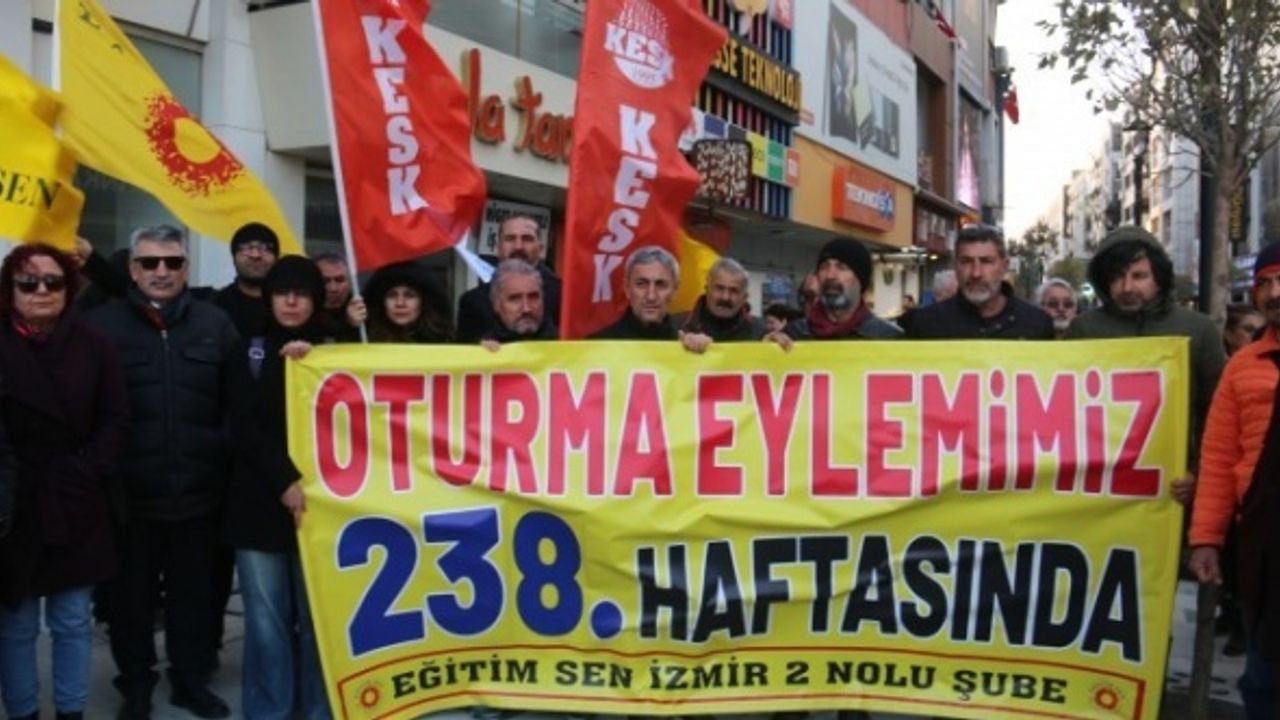 İzmir'de KHK eylemi 238’inci haftasında