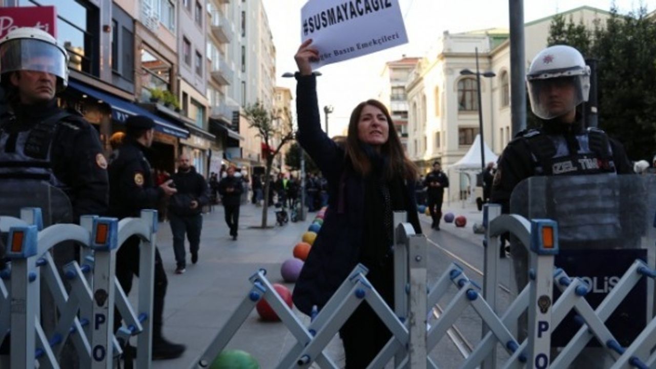 İstanbul’da gözaltına alınan gazeteciler serbest bırakıldı