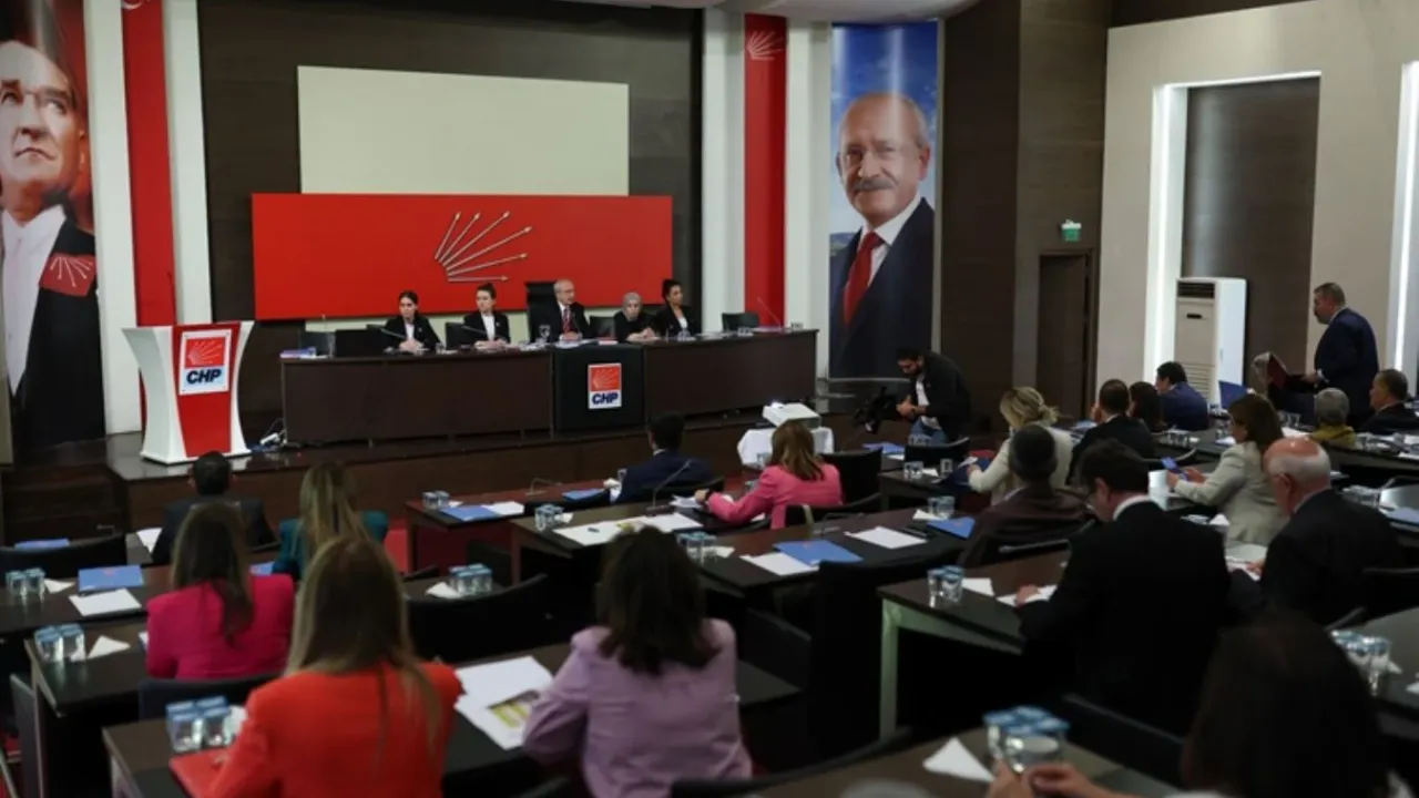 CHP Parti Meclisi toplantısı sona erdi: Kurultay kararı