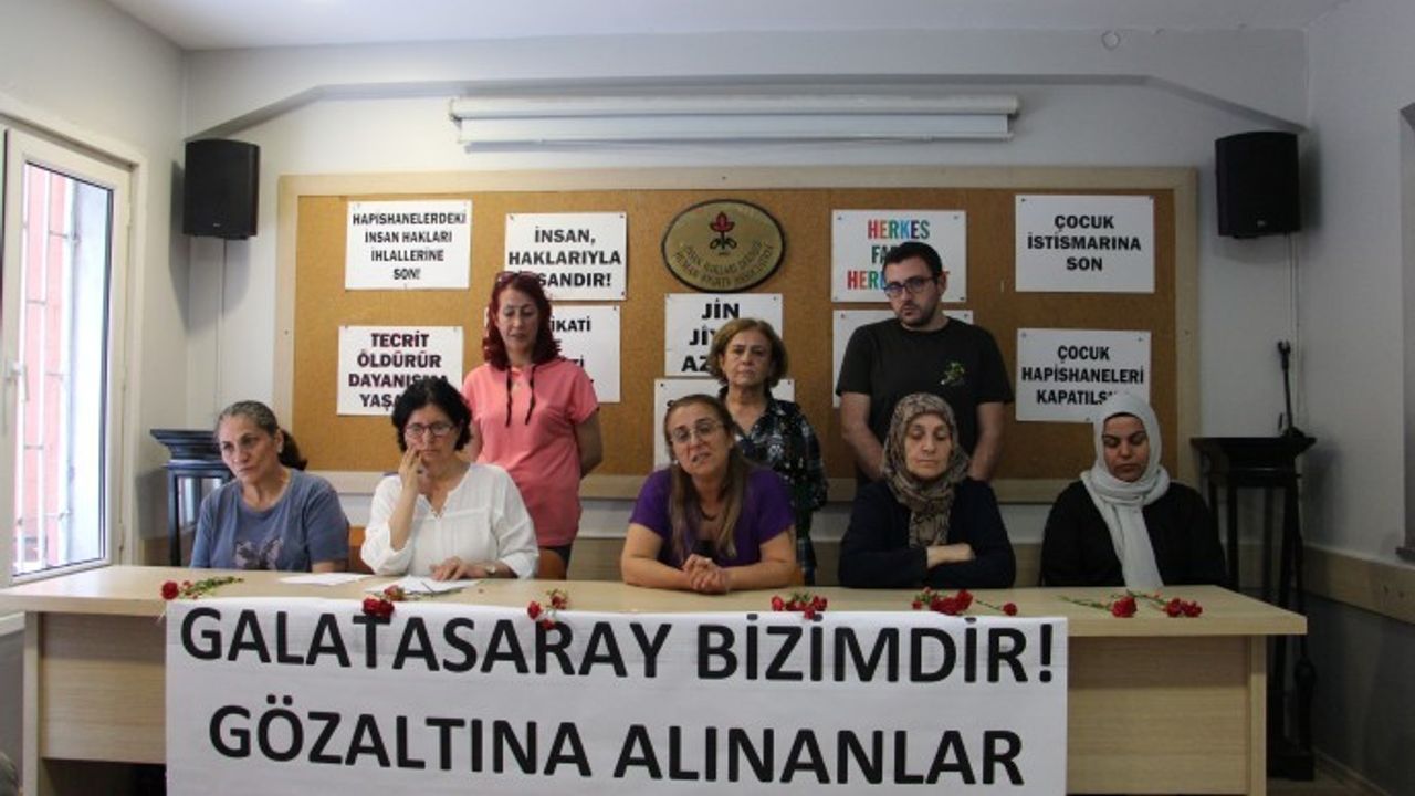 Cumartesi Anneleri: Galatasaray Meydanı’ndan vazgeçmeyeceğiz