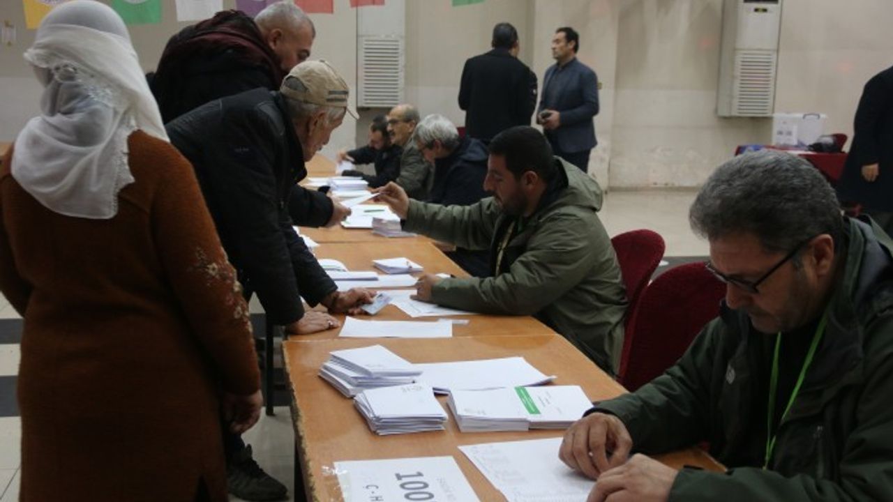 DEM Parti'nin Amed'de ikinci tur oylaması başladı