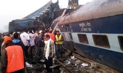 Hindistan’da tren kazası: 50 ölü