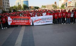 DİSK'ten zamlara karşı yürüyüşlü protesto