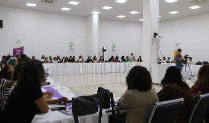 'Kadınlar yerel yönetimlerin demokratikleşmesini sağlıyor'
