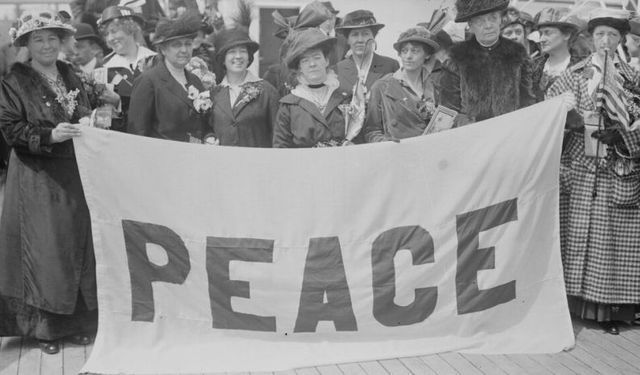 6 Eylül 1860: Barış ve kadın hakları savunucusu Jane Addams doğdu