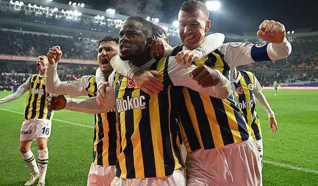 Fenerbahçe, 90+4'de hayata tutundu!
