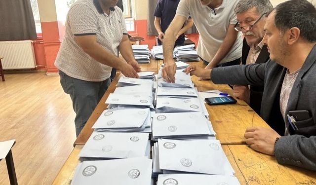 CHP Hatay seçim sonuçlarını YSK’ye taşıdı