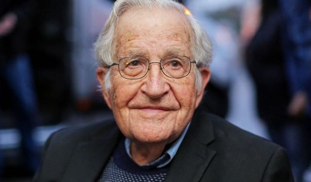 Kürtlerin yoldaşı Noam Chomsky yaşıyor