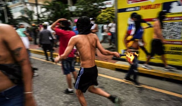 Venezuela'da seçim protestosu: 1 ölü