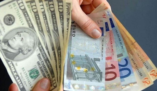 Döviz kurları çalkalanıyor: Dolar ve Euro psikolojik eşiği aştı