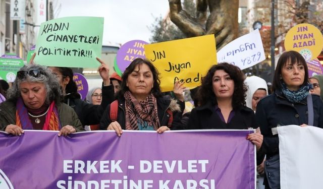 DEM Parti Kadın Meclisi 25 Kasım startını İstanbul'da verdi