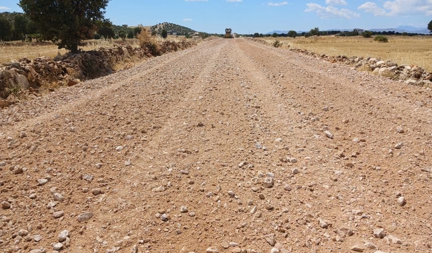 Amed Belediyesi Kırsal mahallelerde yollar yenileniyor