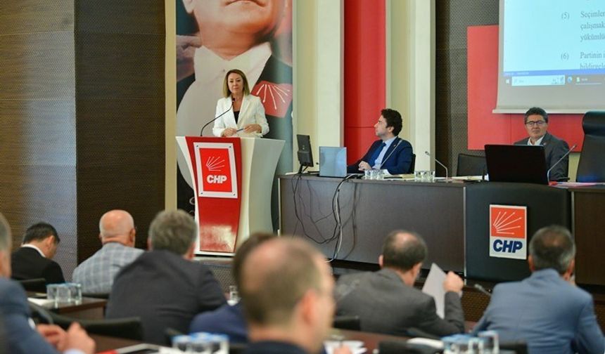 CHP'de tüzük taslak metni ortaya çıktı