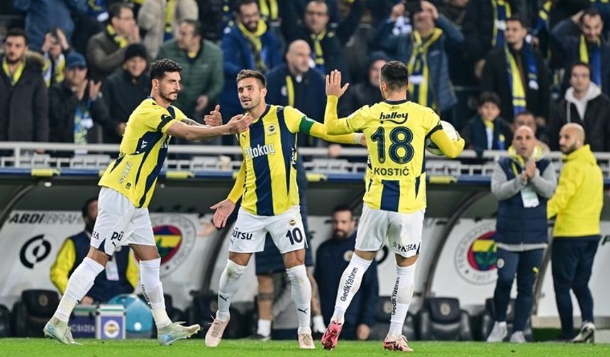 Fenerbahçe'den sahasında 4 gollü resital!